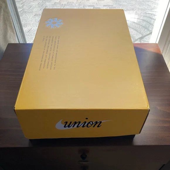 NIKE CORTEZ X UNION LA MENS SIZE 10.5 - Picture 6 of 7